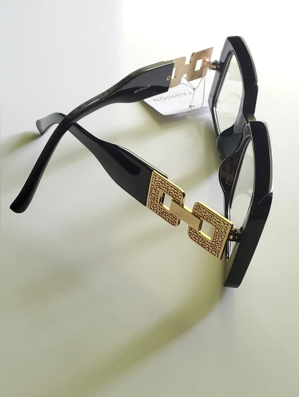 Black Rectangular Chain-Temple Fashion Glasses